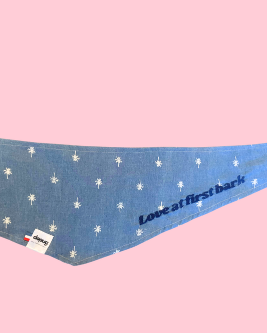 Bandana pour chien à message Love at first bark